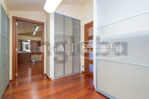 6 bedrooms villa for sale in Principado De Andorra (Ninguna Poblacion Tiene C.P.), Lleida, Catalonia, Spain № 6018 - photo 15