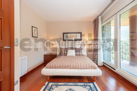 6 bedrooms villa for sale in Principado De Andorra (Ninguna Poblacion Tiene C.P.), Lleida, Catalonia, Spain № 6018 - photo 10