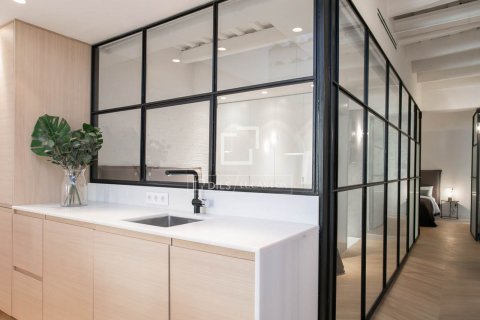 2 bedrooms apartment for rent in Barcelona, Catalonia, Spain № 8748 - photo 6
