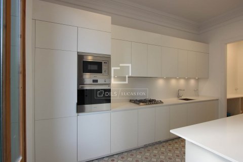 4 bedrooms apartment for sale in Barcelona, Catalonia, Spain № 8767 - photo 8
