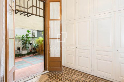4 bedrooms apartment for sale in Barcelona, Catalonia, Spain № 8767 - photo 3