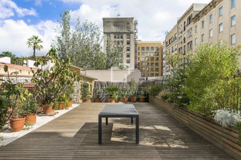 5 bedrooms apartment for sale in Barcelona, Catalonia, Spain № 8756