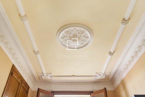 Купить квартиру в Барселона, Испания с 5 спален, 203м², № 8756 - фото 11
