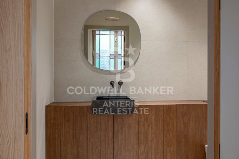 4 bedrooms apartment for sale in Barcelona, Catalonia, Spain № 7765 - photo 20
