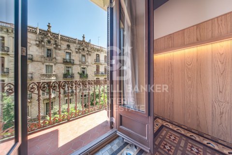 4 bedrooms apartment for sale in Barcelona, Catalonia, Spain № 7765 - photo 30