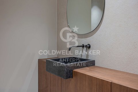 4 bedrooms apartment for sale in Barcelona, Catalonia, Spain № 7765 - photo 18