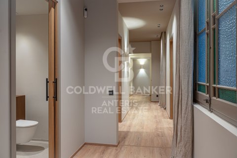 3 bedrooms apartment for sale in Barcelona, Catalonia, Spain № 7764 - photo 3