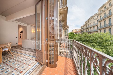 3 bedrooms apartment for sale in Barcelona, Catalonia, Spain № 7764