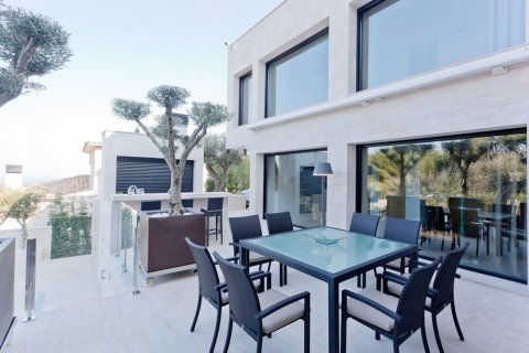 5 bedrooms house for sale in Sant Andreu de Llavaneres, Barcelona, Catalonia, Spain № 3585 - photo 6