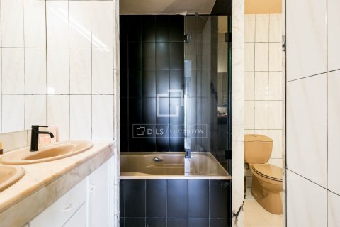 4 bedrooms villa for sale in Sant Cugat Del Valles, Barcelona, Catalonia, Spain № 6418 - photo 18