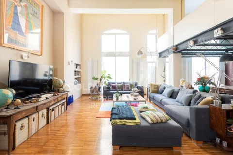 2 bedrooms duplex for sale in Barcelona, Catalonia, Spain № 5440 - photo 2