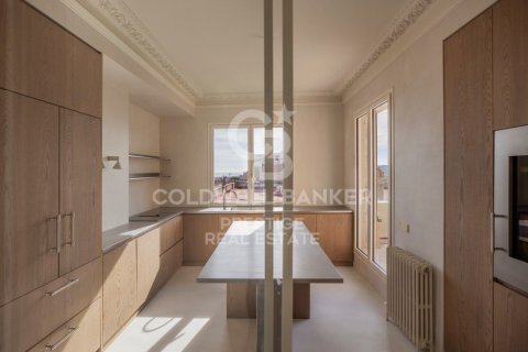 4 bedrooms penthouse for sale in Barcelona, Catalonia, Spain № 5439 - photo 6