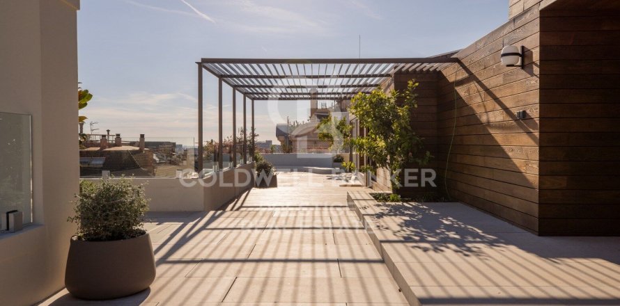 4 bedrooms penthouse for sale in Barcelona, Catalonia, Spain № 5439