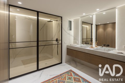 Купить квартиру в Барселона, Испания с 3 спальни, 279м², № 8370 - фото 3