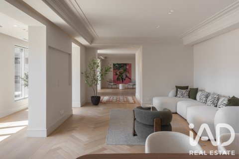 Купить квартиру в Барселона, Испания с 3 спальни, 279м², № 8370 - фото 15