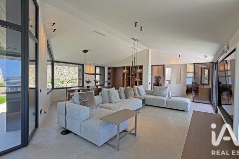 453 m² house à vendre à Premia De Dalt, Barcelona, Catalonia, Spain № 8364 - photo 9