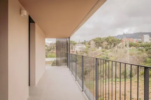 Apartamento de 3 dormitorios en venta en Barcelona, Cataluña, Spain № 1676 - foto 20