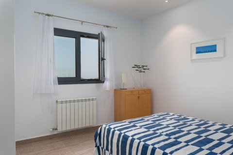 Сasa de 4 dormitorios en venta en Begur, Gerona, Cataluña, Spain № 1680 - foto 21