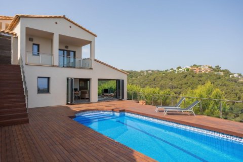 Сasa de 4 dormitorios en venta en Begur, Gerona, Cataluña, Spain № 1680 - foto 4