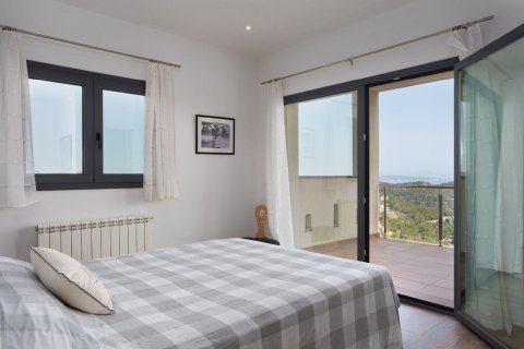 Сasa de 4 dormitorios en venta en Begur, Gerona, Cataluña, Spain № 1680 - foto 22