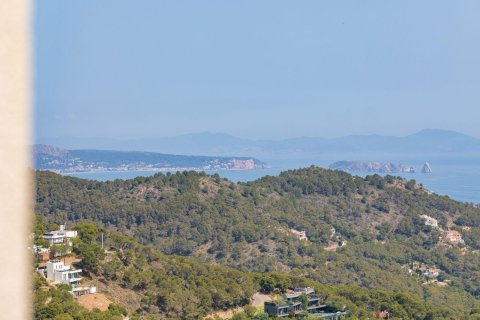 Сasa de 4 dormitorios en venta en Begur, Gerona, Cataluña, Spain № 1680 - foto 18