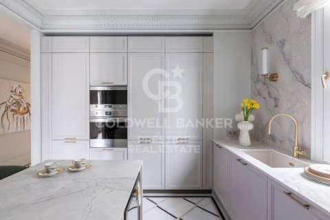 4 bedrooms apartment for sale in Barcelona, Catalonia, Spain № 5744 - photo 18