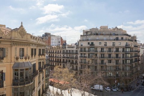 2 bedrooms apartment for sale in Barcelona, Catalonia, Spain № 8660
