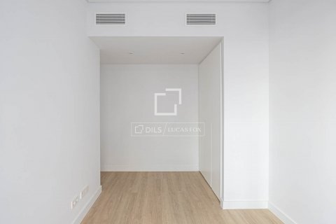 Купить квартиру в Барселона, Испания с 5 спален, 134м², № 8663 - фото 14