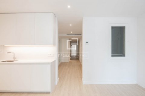 Купить квартиру в Барселона, Испания с 5 спален, 134м², № 8663 - фото 8
