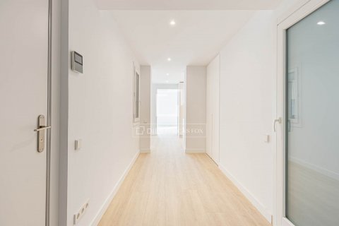 Купить квартиру в Барселона, Испания с 5 спален, 134м², № 8663 - фото 19