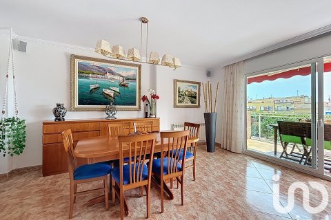Сasa de 5 dormitorios en venta en Pineda de Mar, Barcelona, Cataluña, Spain № 4871 - foto 2
