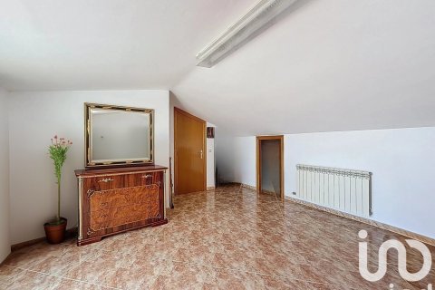 Сasa de 5 dormitorios en venta en Pineda de Mar, Barcelona, Cataluña, Spain № 4871 - foto 30