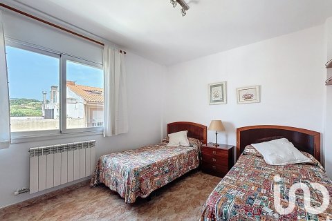 Сasa de 5 dormitorios en venta en Pineda de Mar, Barcelona, Cataluña, Spain № 4871 - foto 23
