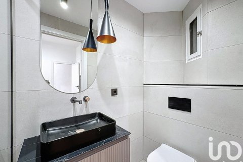 4 bedrooms apartment for sale in Barcelona, Catalonia, Spain № 4914 - photo 21
