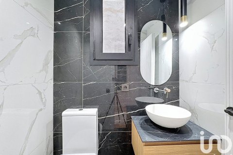 4 bedrooms apartment for sale in Barcelona, Catalonia, Spain № 4914 - photo 25