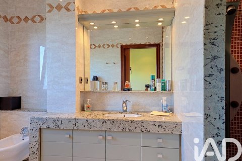 Купить дом в Кабрильс, Испания с 7 спален, 881м², № 8354 - фото 30
