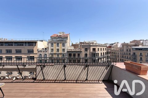 2 bedrooms penthouse for sale in Barcelona, Catalonia, Spain № 8353 - photo 27