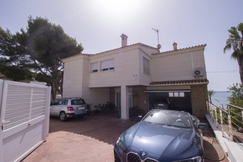 8 bedrooms house for sale in Coma-Ruga, Tarragona, Catalonia, Spain № 1736 - photo 28