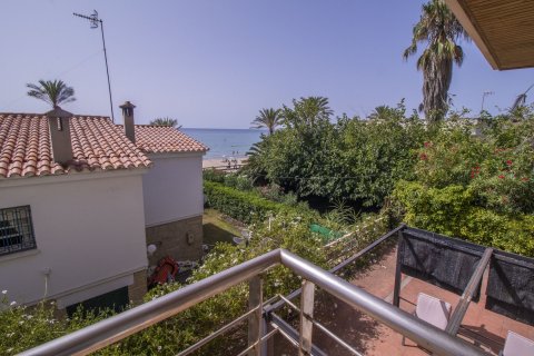 8 bedrooms house for sale in Coma-Ruga, Tarragona, Catalonia, Spain № 1736 - photo 17