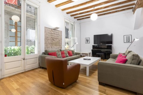 2 bedrooms apartment for sale in Barcelona, Catalonia, Spain № 6586