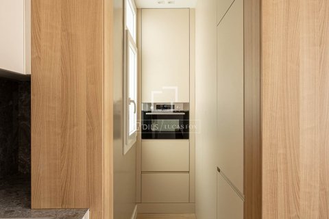 2 bedrooms apartment for rent in Barcelona, Catalonia, Spain № 8624 - photo 19
