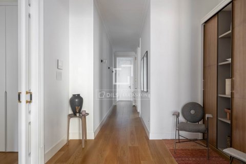 Снять в аренду квартиру в Барселона, Испания с 3 спальни, 170м², № 8626 - фото 23