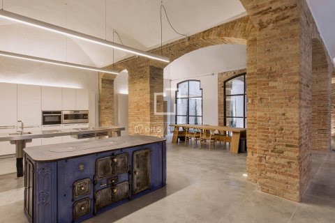 Снять в аренду квартиру в Барселона, Испания с 3 спальни, 170м², № 8626 - фото 9