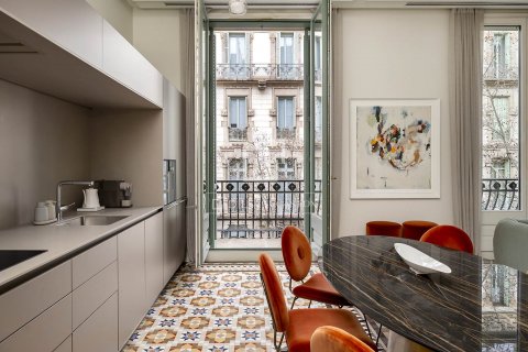 Снять в аренду квартиру в Барселона, Испания с 3 спальни, 170м², № 8626 - фото 12
