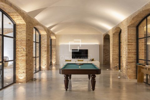 Снять в аренду квартиру в Барселона, Испания с 3 спальни, 170м², № 8626 - фото 7