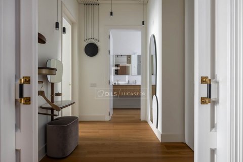 Снять в аренду квартиру в Барселона, Испания с 3 спальни, 170м², № 8626 - фото 17