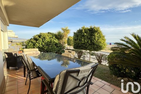 4 bedrooms apartment for sale in Cubelles, Barcelona, Catalonia, Spain № 5075