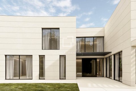 7 bedrooms villa for sale in Sant Andreu de Llavaneres, Barcelona, Catalonia, Spain № 4225 - photo 3
