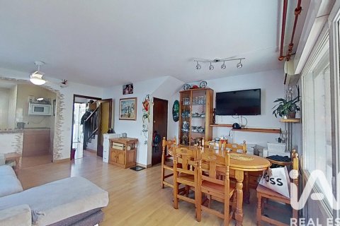 3 bedrooms townhouse for sale in Calafell, Tarragona, Catalonia, Spain № 7538 - photo 16
