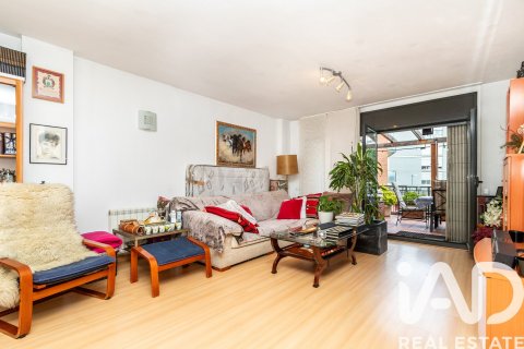 Apartamento de 4 dormitorios en venta en Sant Quirze Del Valles, Barcelona, Cataluña, Spain № 7542 - foto 2